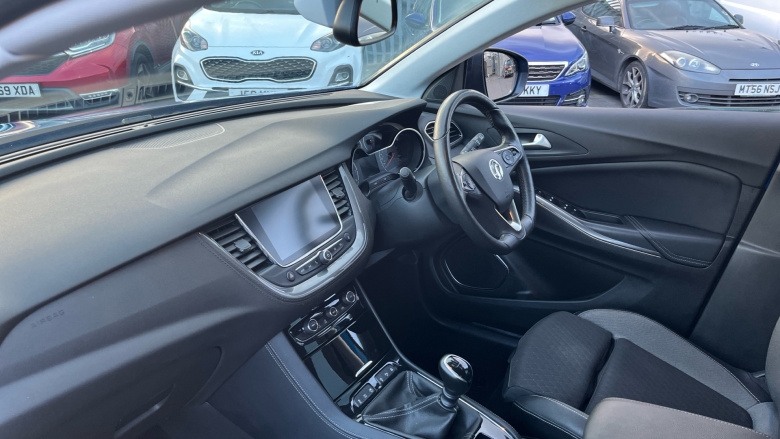 Vauxhall Grandland X 1.2 Turbo SRi Nav 5dr Petrol Hatchback